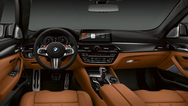 2019 BMW M5 Competition dashboard