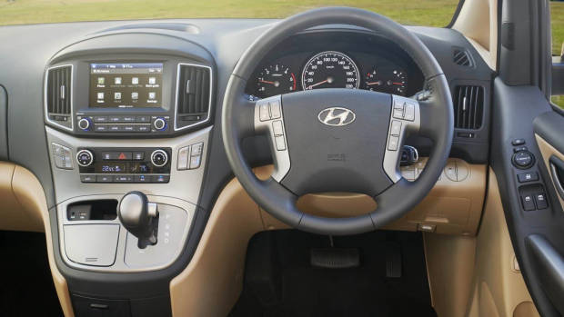 2019 Hyundai iMax dashboard