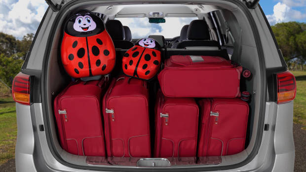 2019 Kia Carnival bootspace