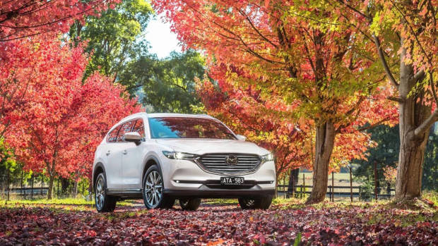 2018 Mazda CX-8 Asaki front 3/4 detail