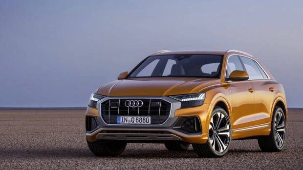 2019 Audi Q8 gold front 3/4