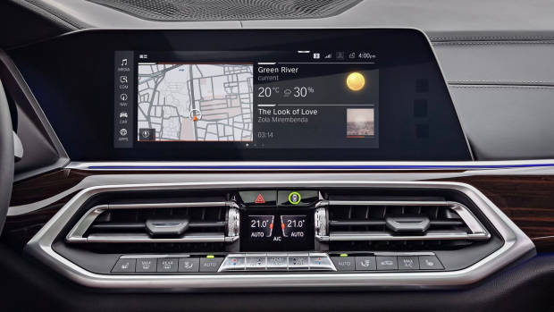 2019 BMW X5 M Sport infotainment