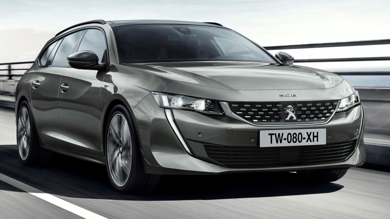 2019 Peugeot 508 Touring bronze front 3/4 detail
