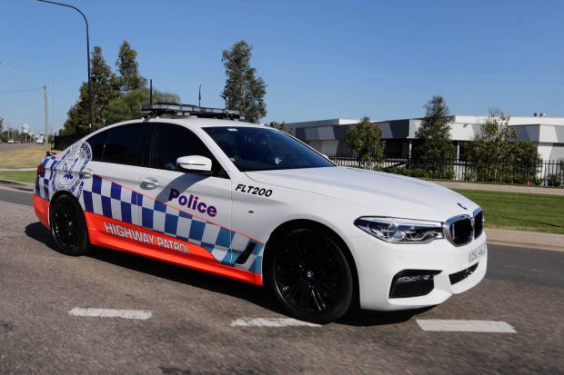BMW 530d NSW Police front 3/4