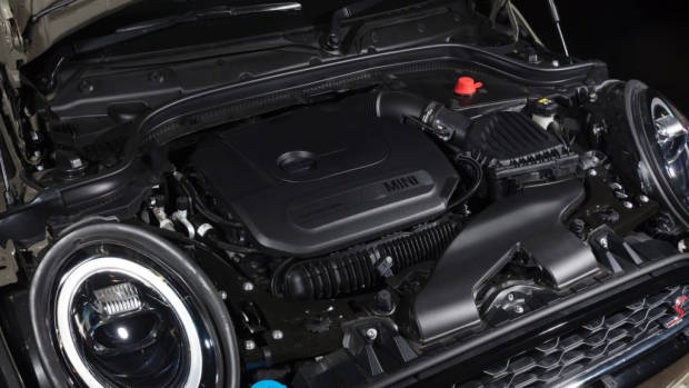 2018 MINI Cooper S engine bay