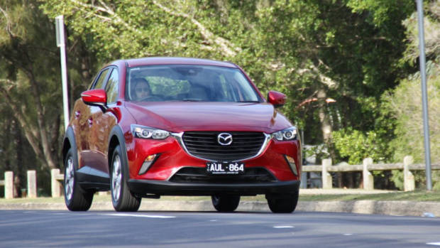 2018 Mazda CX-3 moving front 3/4 close