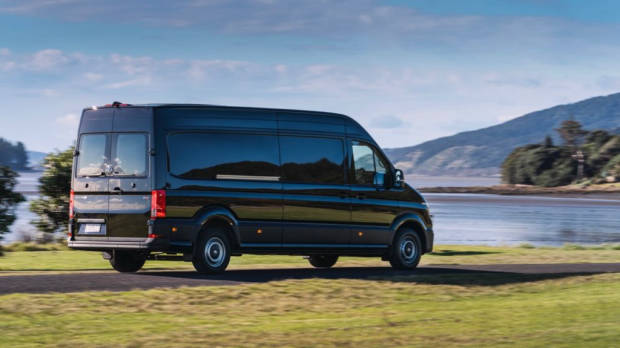 2018 Volkswagen Crafter LWB black van
