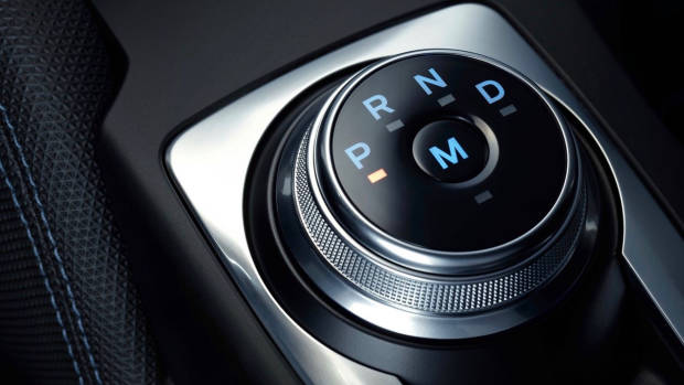2019 Ford Focus gear selector
