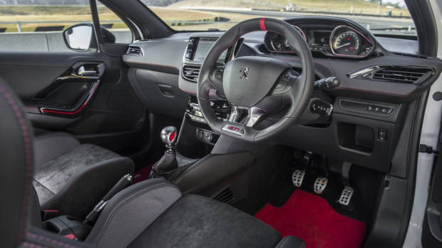 2018 Peugeot 208 GTi Edition Definitive dashboard