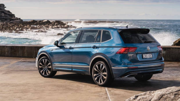2018 Volkswagen Tiguan Allspace R Line Silk Blue Rear End