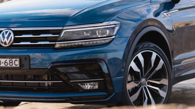 2018 Volkswagen Tiguan Allspace R Line Silk Blue Suzuka Wheel