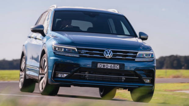 2018 Volkswagen Tiguan Allspace R Line Silk Blue driving front