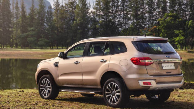 2019 Ford Everest Titanium gold rear 3/4