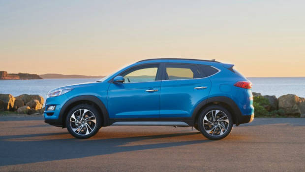 2019 Hyundai Tucson Highlander Aqua Blue side