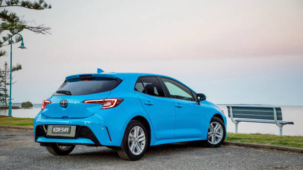 2019 Toyota Corolla SX blue rear 3/4