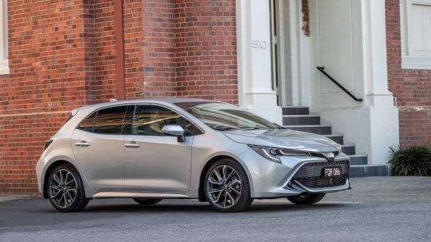 2019 Toyota Corolla ZR silver front side