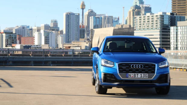 Audi Q2 sport Ara Blue front end
