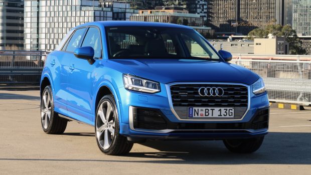 Audi Q2 sport Ara Blue front end