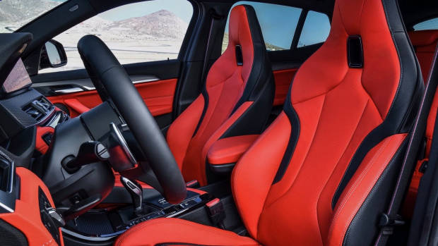 2019 BMW X2 M35i seats