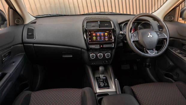 2019 Mitsubishi ASX ES dashboard