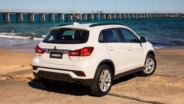 2019 Mitsubishi ASX ES white rear 3/4