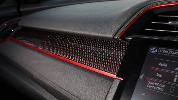 2018 Honda Civic Type R carbon fibre interior trim
