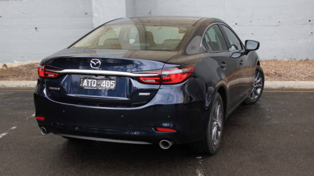 2018 Mazda 6 Touring rear 3/4