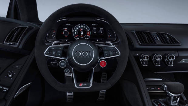 2019 Audi R8 cabin