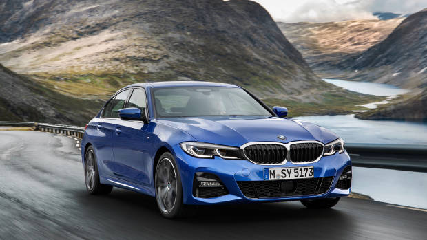 2019 BMW 3 Series blue front 3/4