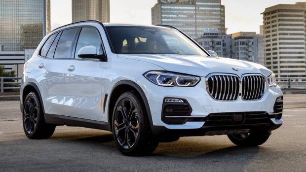 2019 BMW X5 white front