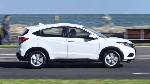 2019 Honda HR-V VTi driving