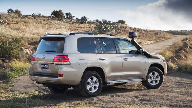 2019 Toyota Land Cruiser 200 GXL gold rear 3/4