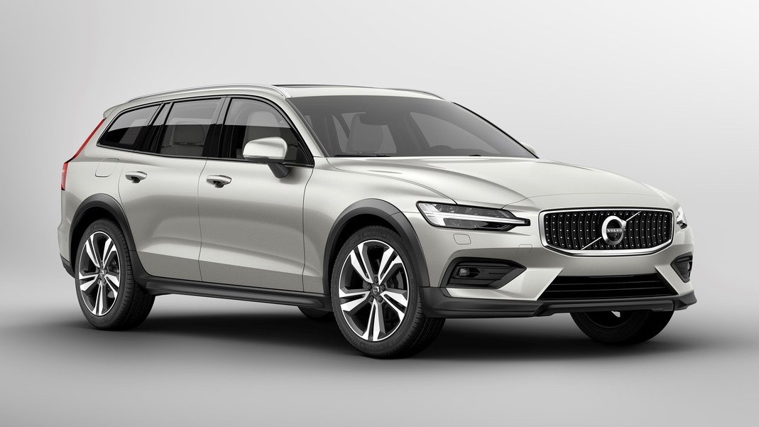 2019 Volvo V60 Cross Country unveiled, uncertain for Australia