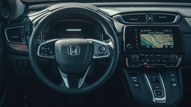 2019 Honda CR-V hybrid dashboard