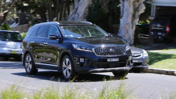 2019 Kia Sorento GT-Line Aurora Black front driving