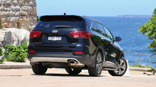 2019 Kia Sorento GT-Line Aurora Black rear