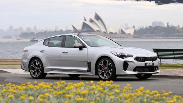 2019 Kia Stinger GT Silky Silver profile