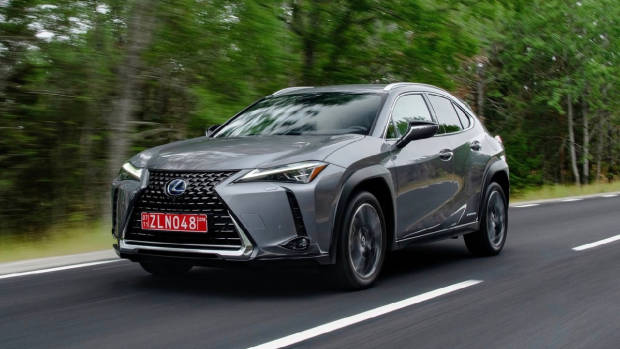 2019 Lexus UX grey front end