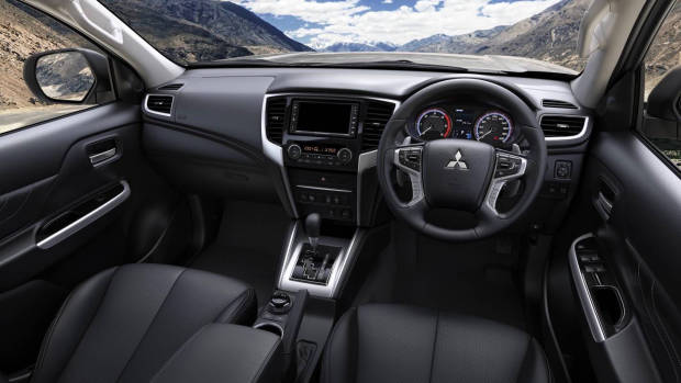 2019 Mitsubishi Triton dashboard