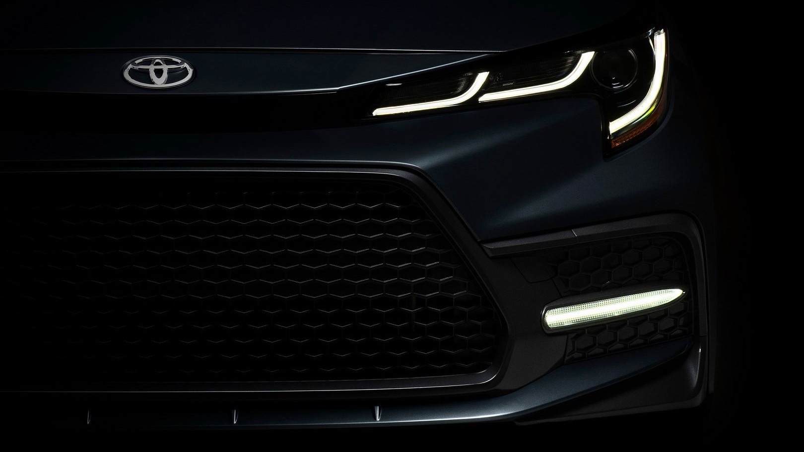 2019 Toyota Corolla sedan teaser