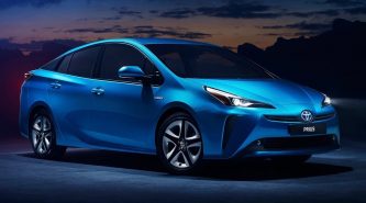Toyota Prius facelift revealed at LA 2018