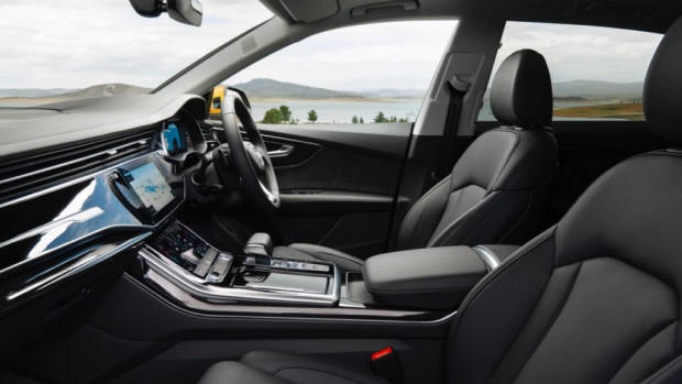 2019 Audi Q8 interior front comfort seats black leather