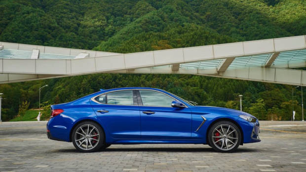 2019 Genesis G70 Sport Blue Profile