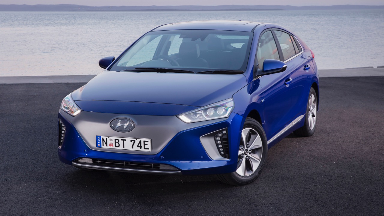2019 Hyundai Ioniq review electric, hybrid and plugin Chasing Cars