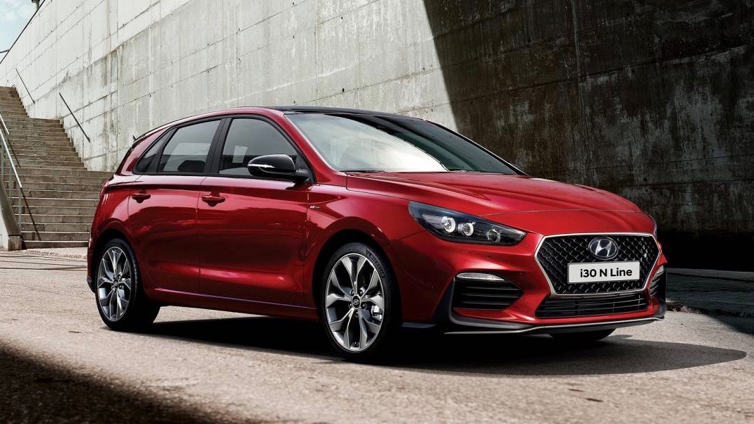 2019 Hyundai i30 front 3/4