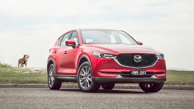 2019 Mazda CX-5 Akera Soul Red Crystal front 3/3 detail