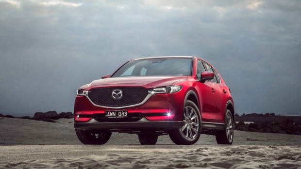 2019 Mazda CX-5 Akera Soul Red Crystal front 3/4 close