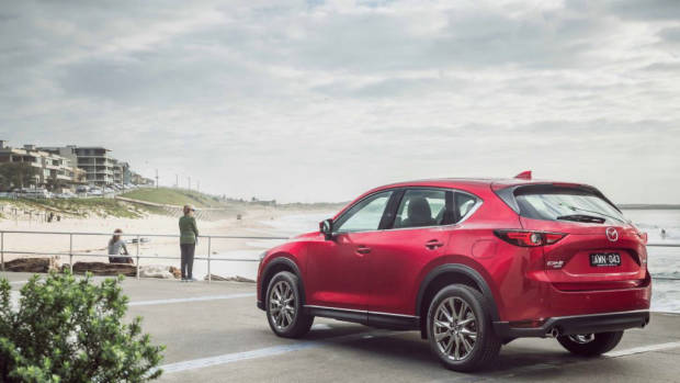 2019 Mazda CX-5 Akera Soul Red Crystal rear 3/4 close