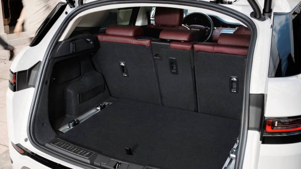 2019 Range Rover Evoque boot