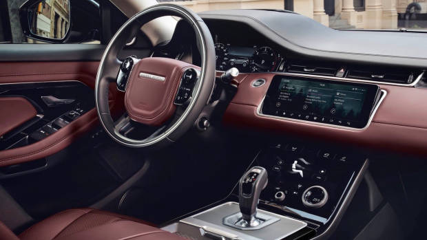 2019 Range Rover Evoque dashboard